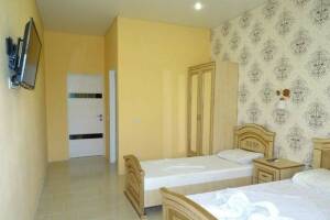 Изображение Изображение гостиницы "Гостевой дом «Роберт и Оксана»" #10 #2