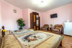 Изображение Изображение гостиницы "Гостевой дом «Кристина»" #10 #2