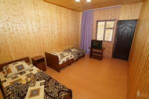 Изображение Изображение гостиницы "Гостевые комнаты «У Алика и Ирины»" #9 #1