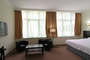 Изображение Изображение гостиницы "Санаторно-курортный комплекс «Континент-Гагра»" #6 #1