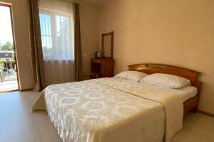 Изображение Изображение гостиницы "Гостевой дом «Crown»" #9 #1