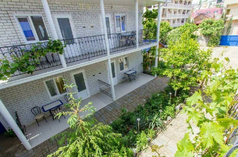 Изображение Изображение отеля / гостиницы "Гостевой дом «Михалыч»" #11 #9