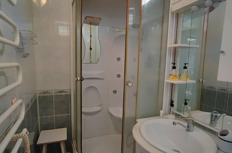 Изображение Изображение квартиры / апартамента "Номер в частном доме" #11 #9