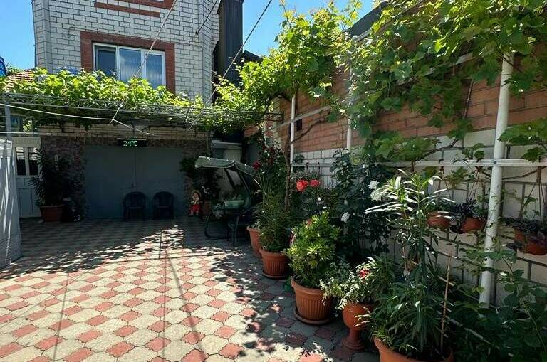 Изображение Изображение гостиницы &quot;Гостевой дом на Новороссийской&quot; #1 #1