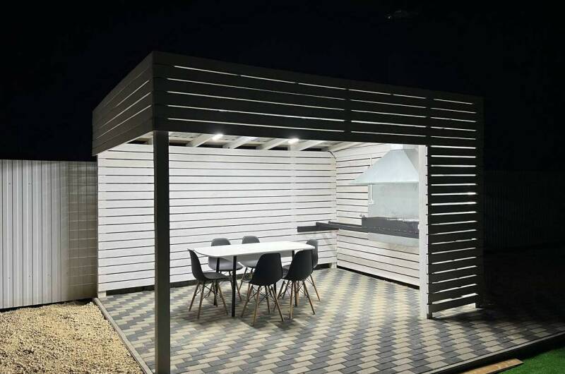 Изображение Изображение гостиницы &quot;Домики с бассейном «На море и точка»&quot; #8 #8