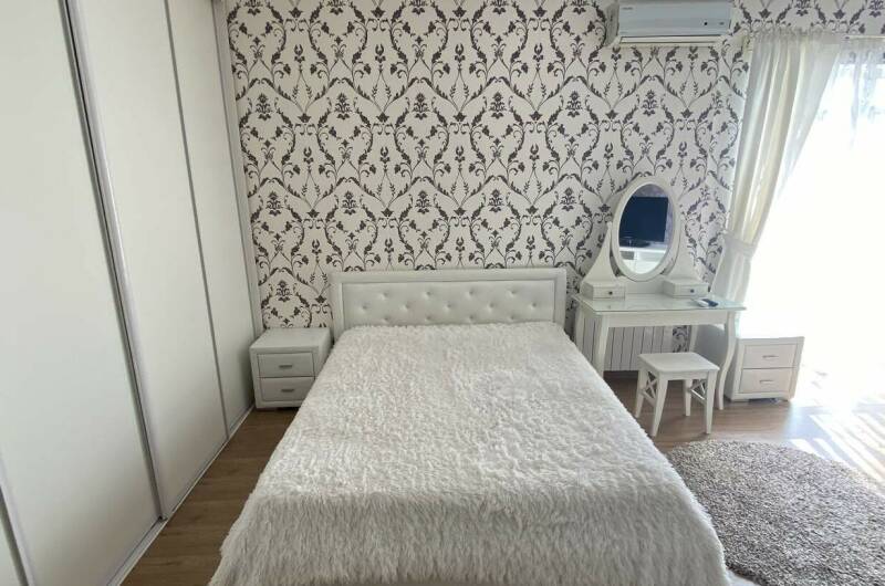 Изображение Изображение квартиры &quot;Просторная евродвушка с видом на море&quot; #2 #2