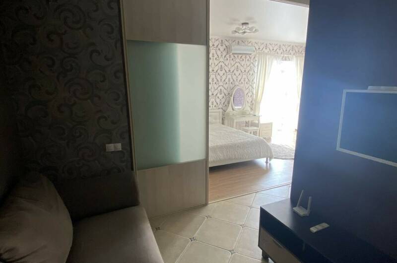 Изображение Изображение квартиры &quot;Просторная евродвушка с видом на море&quot; #8 #8