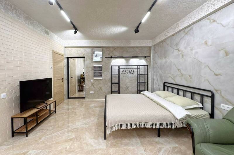 Изображение Изображение квартиры "Просторная студия со стильным ремонтом" #6 #6