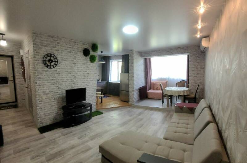 Изображение Изображение квартиры &quot;Трёхкомнатная квартира напротив парка&quot; #1 #1