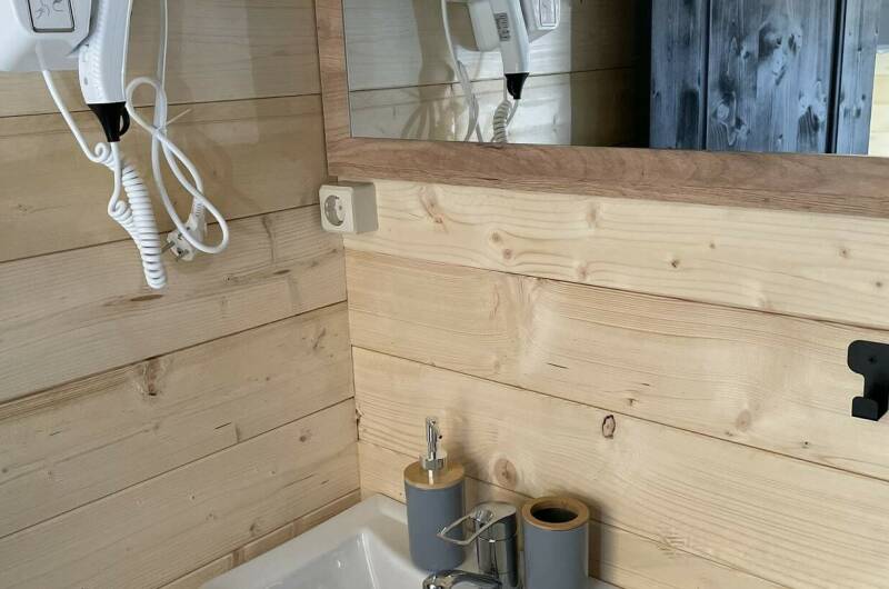 Изображение Изображение гостиницы &quot;Коттеджный комплекс «Ugolёk Eco Village»&quot; #4 #4