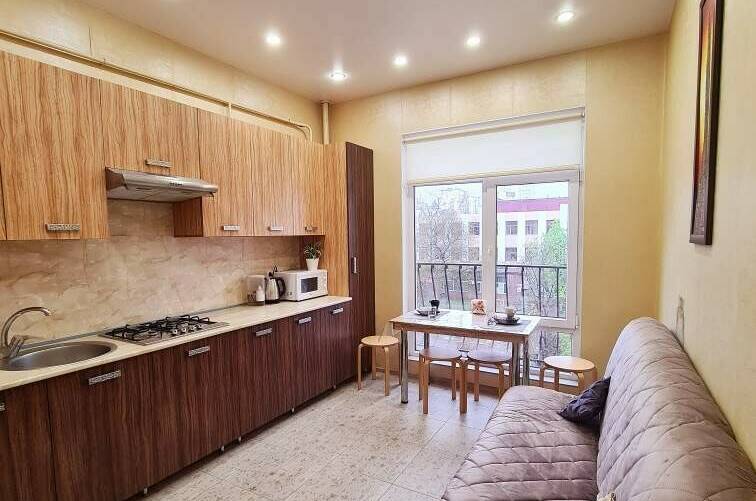 Изображение Изображение квартиры &quot;Квартира у парка Фрунзе и горпляжа&quot; #4 #4