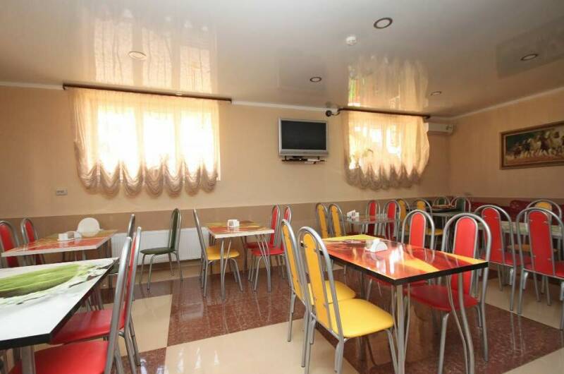 Изображение Изображение отеля / гостиницы "Гостевой дом «Гранд Хаус»" #10 #8