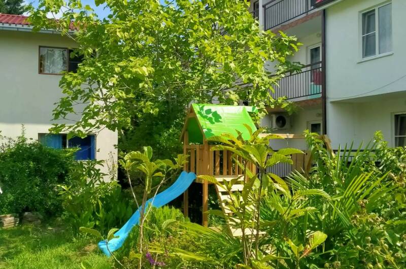 Изображение Изображение отеля / гостиницы "Гостевой дом «Зеленый остров»" #11 #9