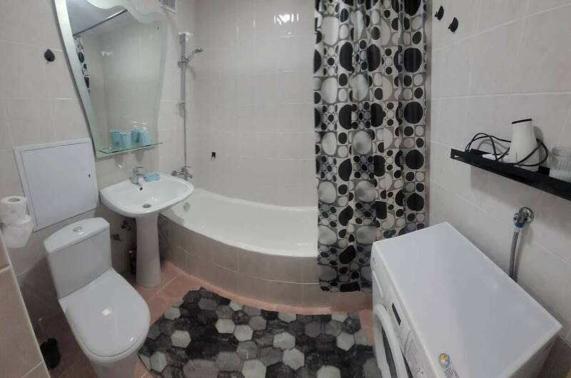 Изображение Изображение квартиры &quot;Трёхкомнатная квартира напротив парка&quot; #8 #8