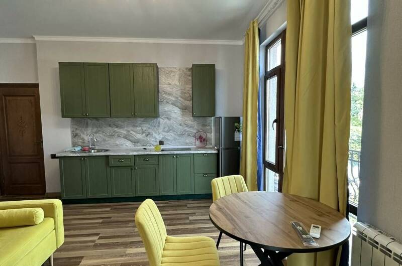 Изображение Изображение квартиры &quot;Трехкомнатные апартаменты на Изумрудной&quot; #1 #1