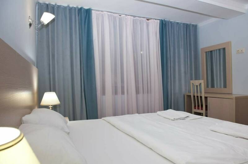 Изображение Изображение квартиры "Трёхкомнатная квартира в центре у моря" #6 #6