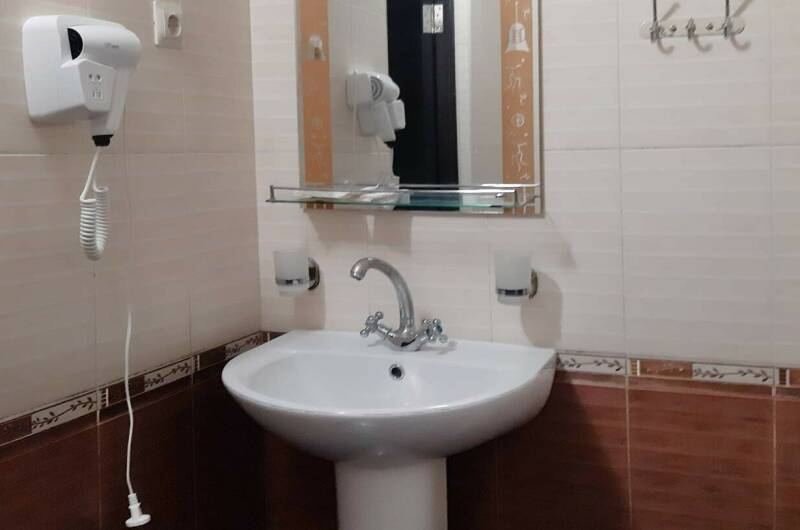 Изображение Изображение квартиры "Трёхкомнатная квартира в центре у моря" #7 #7