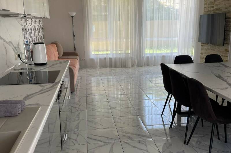 Изображение Изображение квартиры "Дом с бассейном и большой террасой" #6 #6