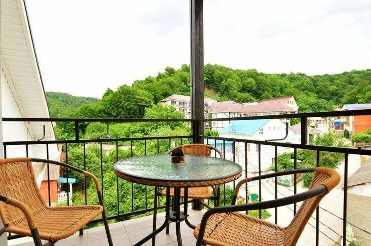 Изображение Изображение отеля / гостиницы "Гостевой дом «Алина»" #10 #8