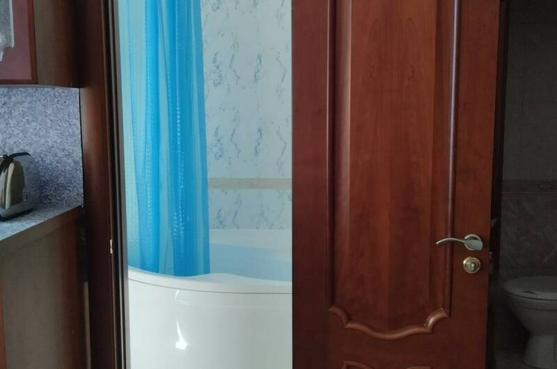 Изображение Изображение квартиры &quot;Трёхкомнатная квартира со своим двором&quot; #2 #2