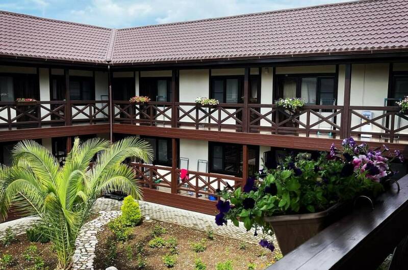 Изображение Изображение отеля / гостиницы "Гостевой дом «Три Павлина»" #11 #9