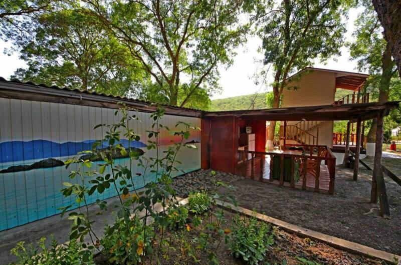 Изображение Изображение отеля / гостиницы "Гостевой комплекс «На Кленовой»" #11 #9