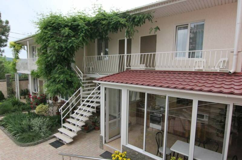 Изображение Изображение отеля / гостиницы "Частный гостевой дом «Лето на море»" #10 #8