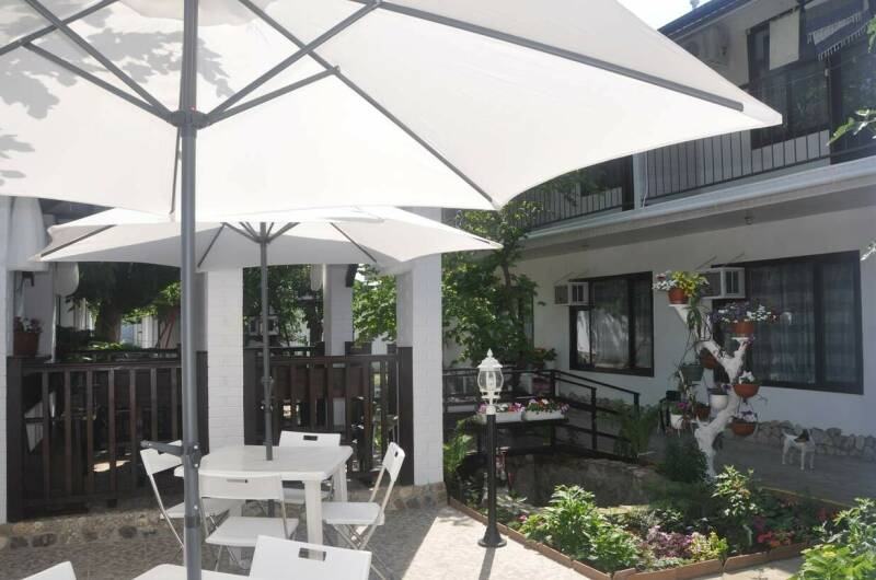 Изображение Изображение гостиницы &quot;Комнаты для отпуска «Кипарис»&quot; #1 #1