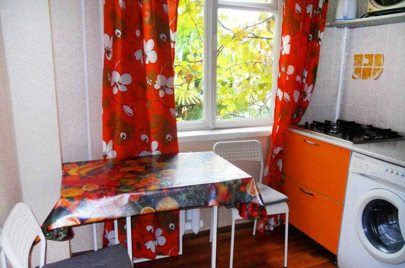 Изображение Изображение квартиры / апартамента "Двухкомнатная квартира в центре на 5 человек" #10 #8