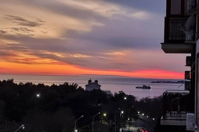 Изображение Изображение квартиры / апартамента "Просторная квартира с видом на море" #10 #8