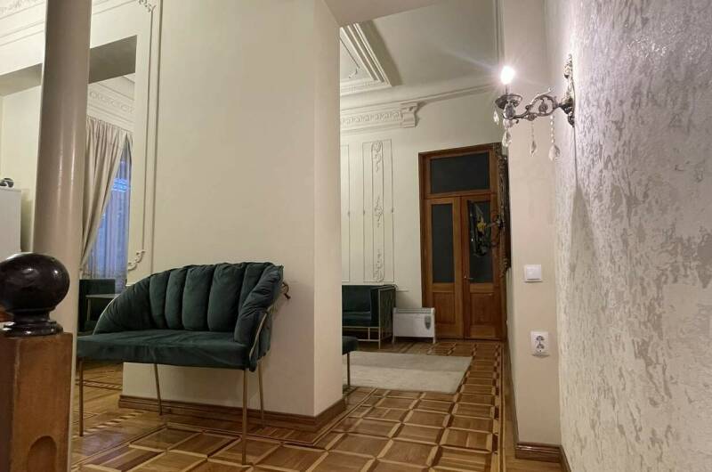 Изображение Изображение квартиры "Роскошные апартаменты в историческом здании" #8 #8