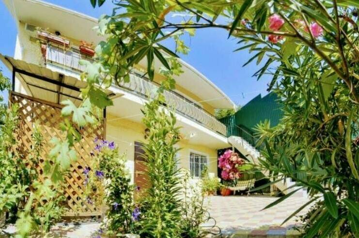 Изображение Изображение квартиры "Этаж под ключ с видом на море и горы" #1 #1