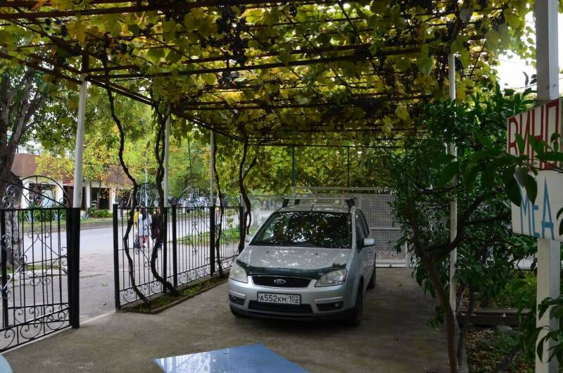 Изображение Изображение отеля / гостиницы "Гостевой дом «Белый Дом»" #10 #8