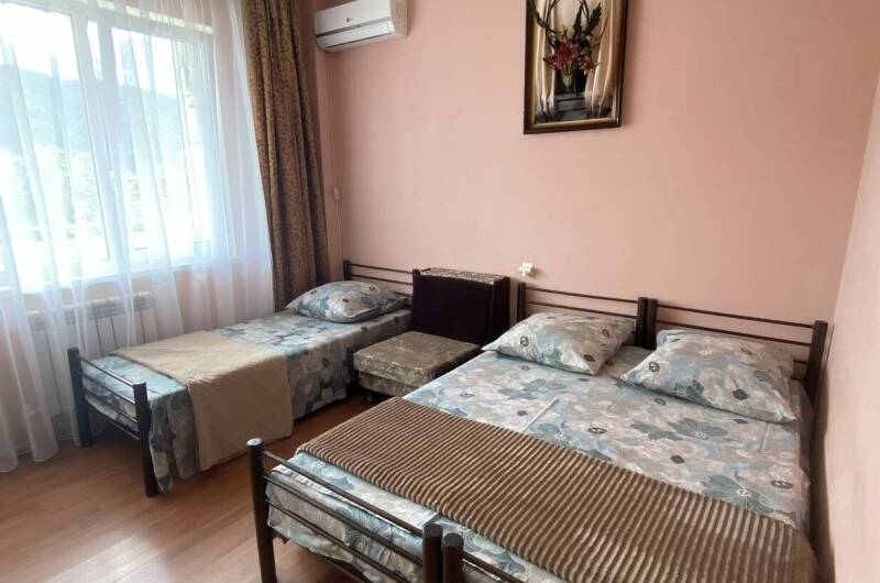 Изображение Изображение отеля / гостиницы "Гостевой дом «Гаянэ»" #10 #8