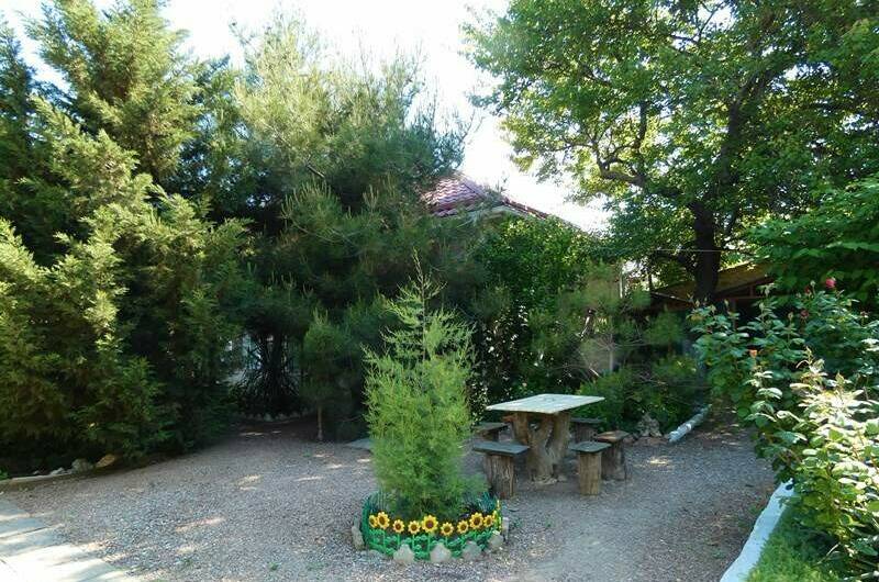 Изображение Изображение отеля / гостиницы "Частный дворик «Ластуля»" #10 #8