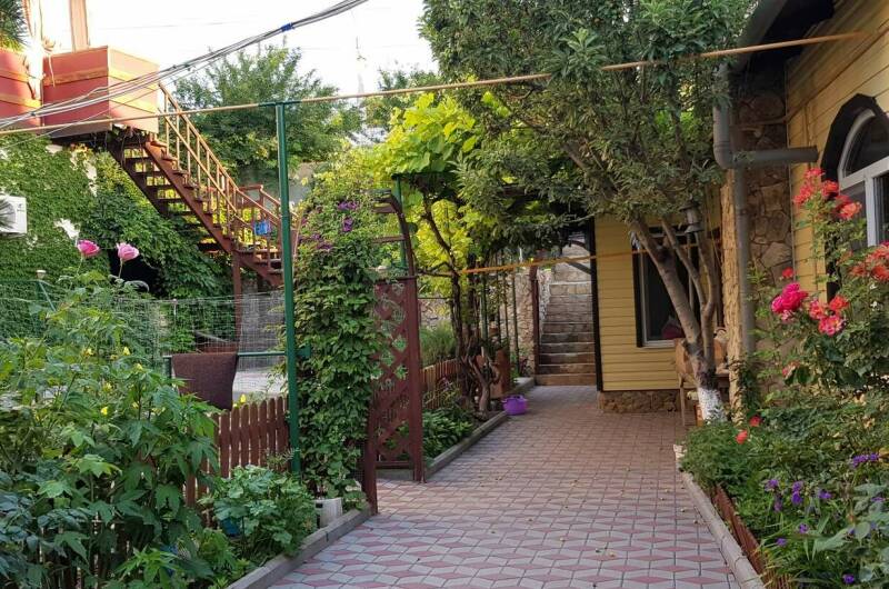 Изображение Изображение гостиницы &quot;Гостевой дом на Сиренной 1&quot; #6 #6