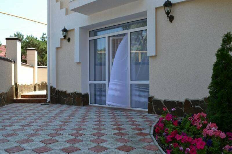 Изображение Изображение гостиницы &quot;Коттедж семейного отдыха «Крымские друзья»&quot; #3 #3