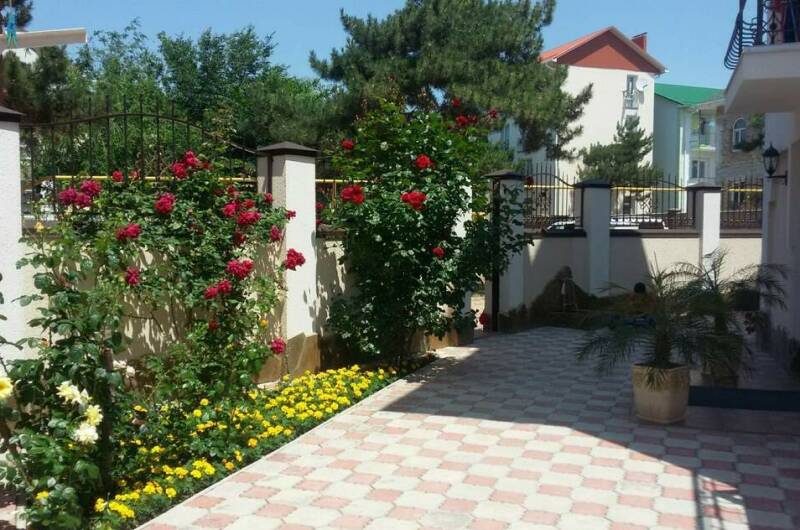 Изображение Изображение гостиницы &quot;Коттедж семейного отдыха «Крымские друзья»&quot; #4 #4