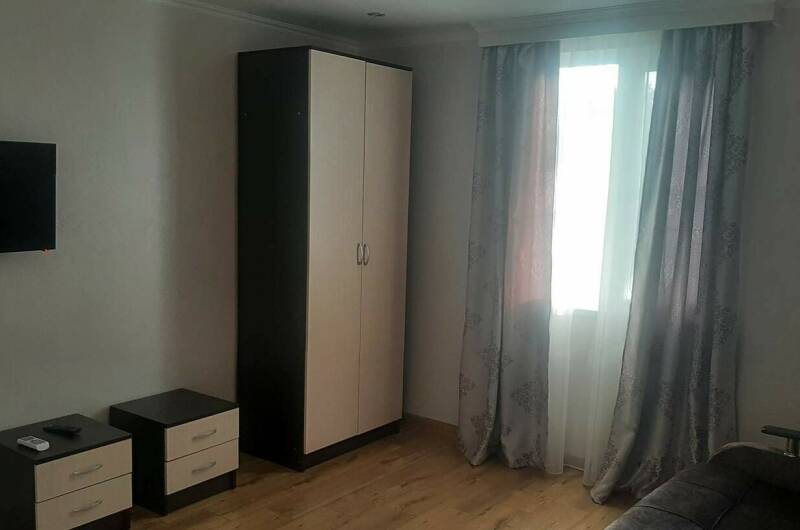 Изображение Изображение квартиры / апартамента "Двухкомнатный домик под ключ с удобствами и кухней" #10 #8