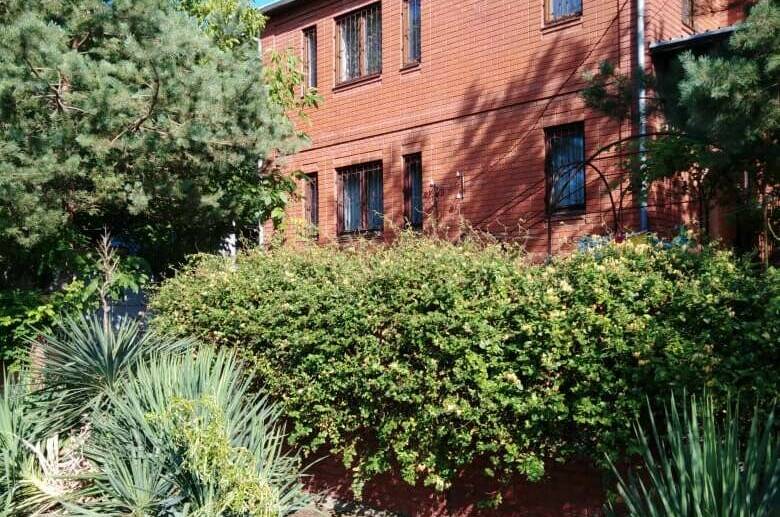 Изображение Изображение квартиры "Коттедж под ключ 200 кв. до 12 человек" #1 #1