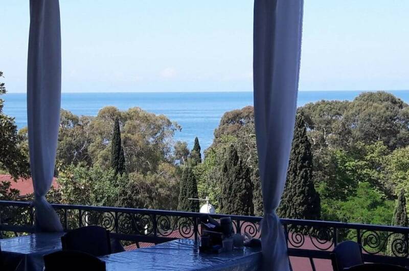 Изображение Изображение отеля / гостиницы "Прекрасный дом с видом на море" #11 #9