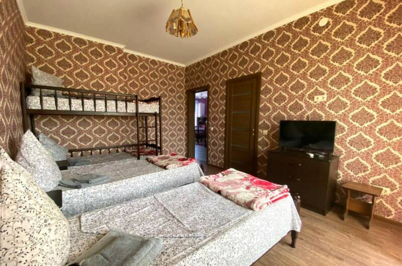 Изображение Изображение квартиры &quot;Этаж под ключ «У Захаровны»&quot; #2 #2