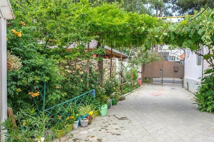 Изображение Изображение гостиницы &quot;Гостевой дом на Самбурова 102&quot; #2 #2