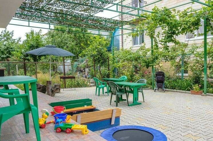 Изображение Изображение гостиницы &quot;Гостевой дом на Самбурова 102&quot; #4 #4