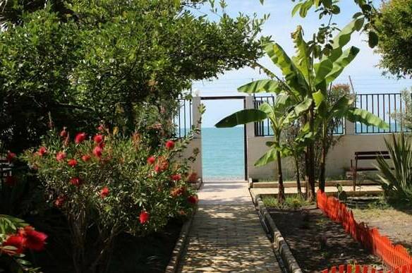 Изображение Изображение гостиницы "Гостевой дом «Дарина-море»" #1 #1