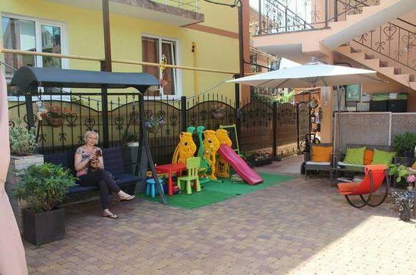 Изображение Изображение отеля / гостиницы "Гостевой дом «В гостях у Джулии»" #10 #8