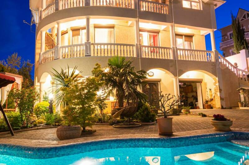 Изображение Изображение квартиры / апартамента "Апартаменты на Лазурной" #11 #9