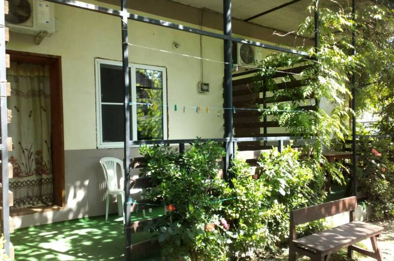 Изображение Изображение отеля / гостиницы "Гостевой дом «У Константина» (номера с кухнями)" #10 #8