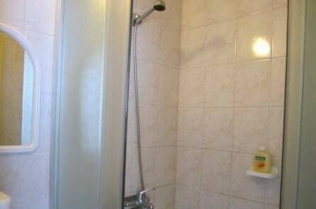 Изображение Изображение квартиры / апартамента "Гостевой домик (без соседей и хозяев)" #10 #8