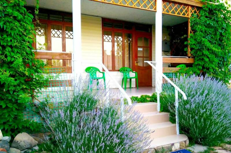 Изображение Изображение отеля / гостиницы "Гостевой дом «Тихий Дворик в Бетте»" #11 #9